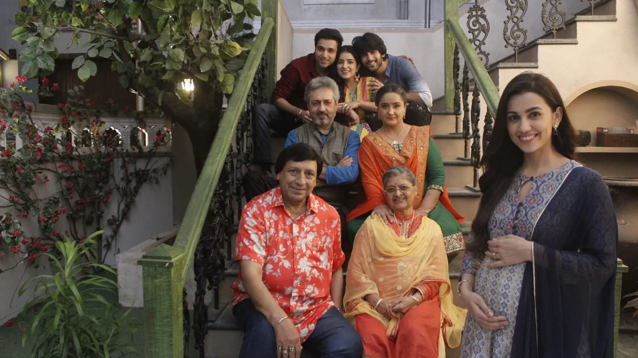 यह किरदार करते हुए मुझे यह महसूस हुआ कि मैं अपने काम से और भी ज्यादा प्यार करती हूं और इसके अभिनय के दौरान मैंने अपने आप में नई भावनाओं की खोज की।- ईशा कंसारा