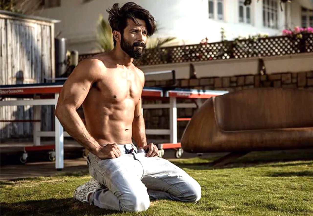 फिल्म 'पद्मावती' के सेट पर शाहिद कपूर को मिला स्टैंडिंग ओवेशन