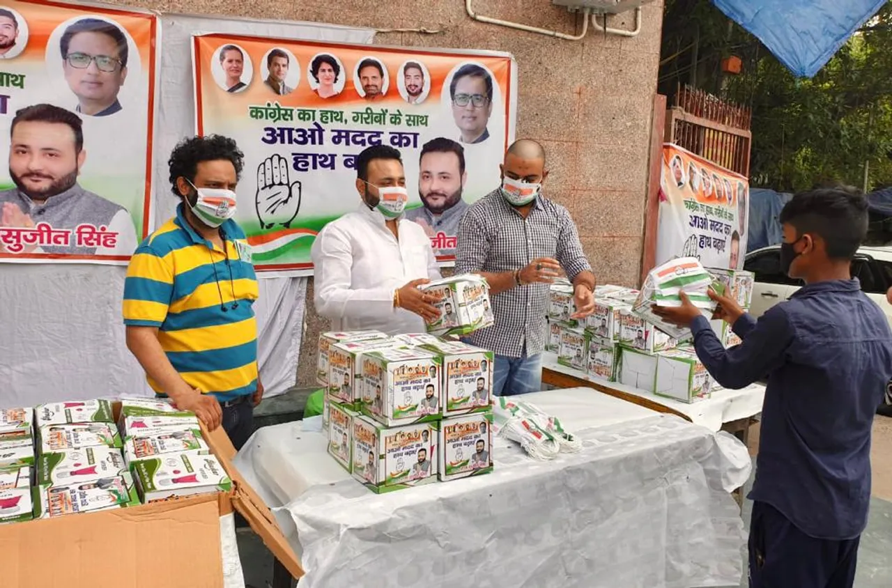 पूर्वांचल के कद्दावर नेता राणा सुजीत सिंह ने मेडीकल किट भेपर मशीन और मास्क का वितरण किया दिल्ली मे  