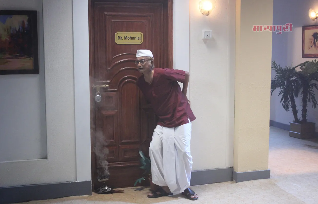 बापूजी की भूतिया मुठभेड़ 
