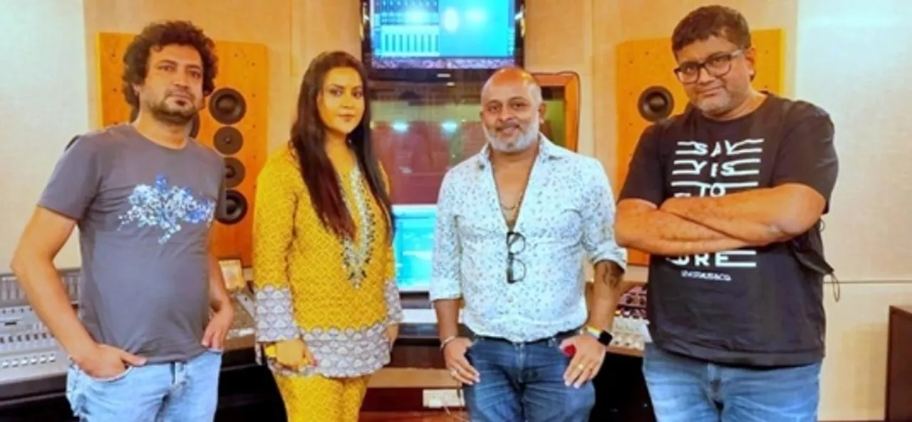 कैलास खेर के कैलासा स्टूडियो में अमृता फडणवीस की आवाज में भगवान मोह माया की रिकॉर्डिंग! वेबसिरिज वायरल विलेज का इंतजार! 