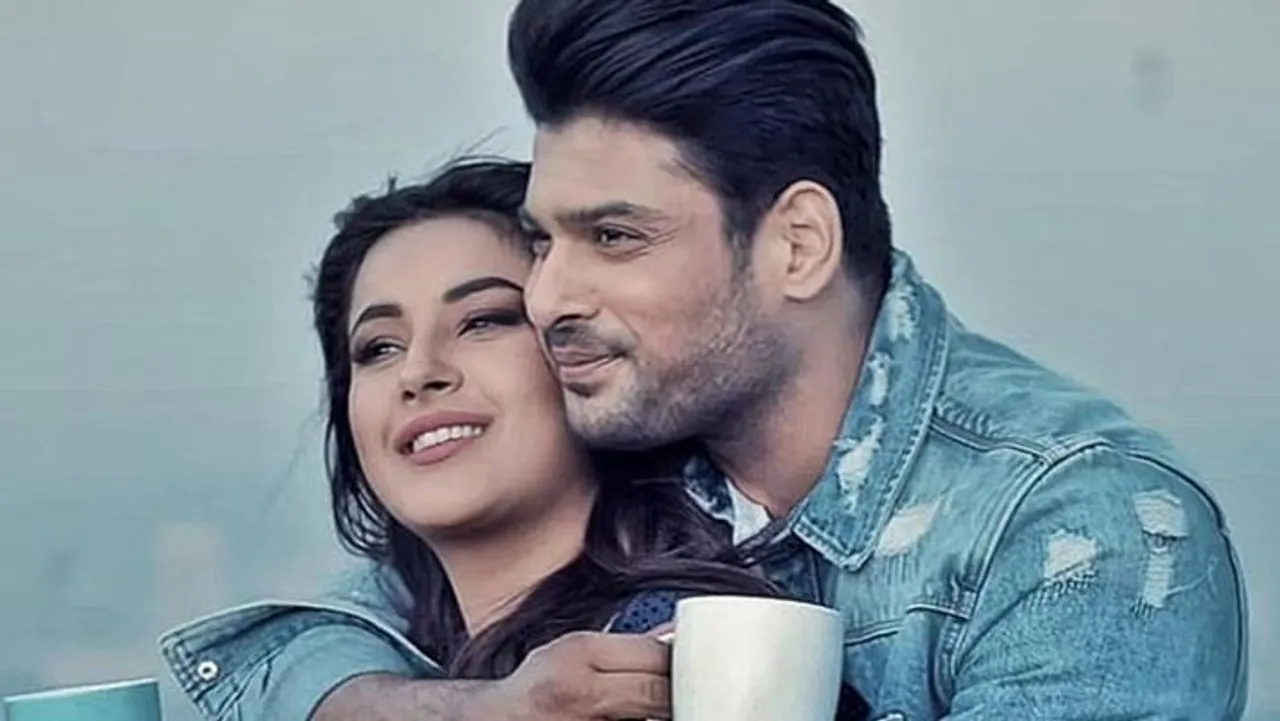 #sidnaazforever "bigboss के winner सिद्धार्थ शुक्ला और शहनाज गिल का प्यार भरा वीडियो हुआ वायरल।