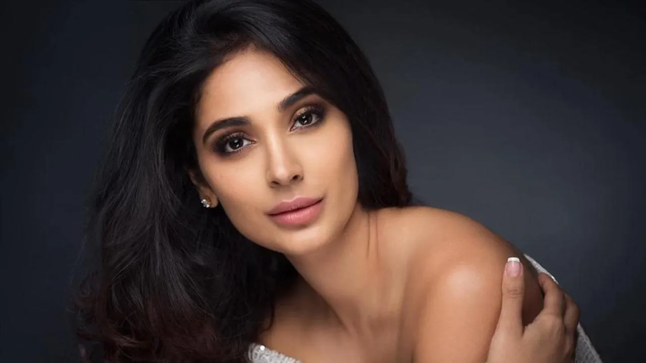 Alankrita Anup Sahai का नया साल संयमित था क्योंकि अभिनेत्री ने अपने पिता को उनकी पहली पुण्यतिथि पर याद किया!