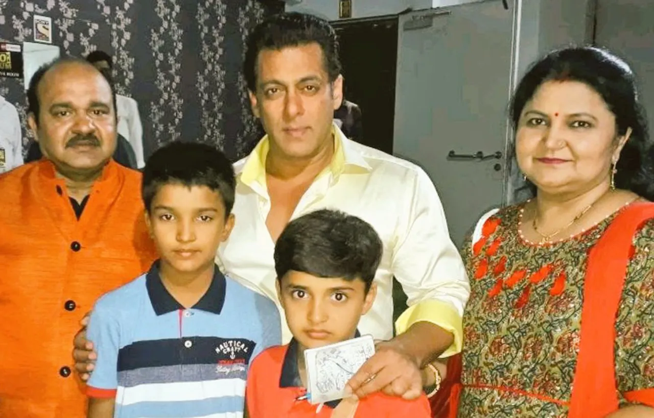 सुपरस्टार से कम नहीं 'डासिंग अंकल', 'दस का दम' के सेट पर सलमान के साथ की मस्ती