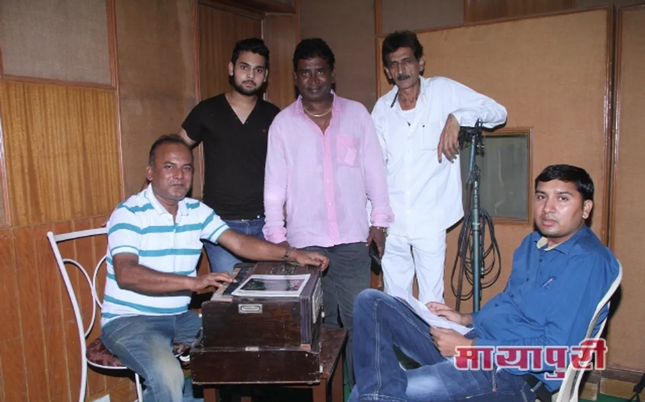 'प्रोडक्शन न.1' का म्यूजिक रिकॉर्डिंग से मुहूर्त