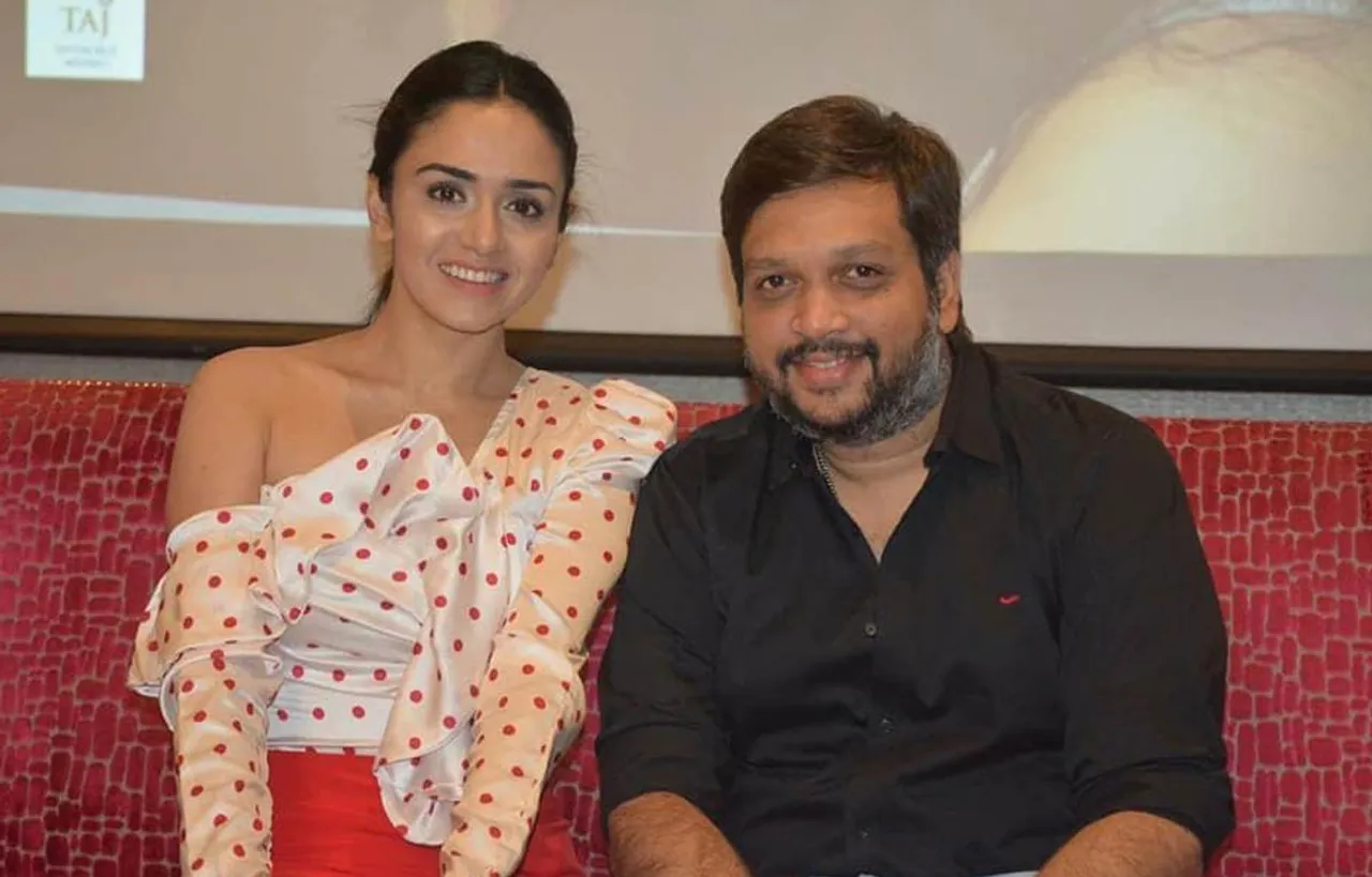 अक्षय बड़ापुर्कर की फिल्म नटरंग 'और' कलजत कट्यार घुसाली में नजर आएँगी अमृता खानविलकर