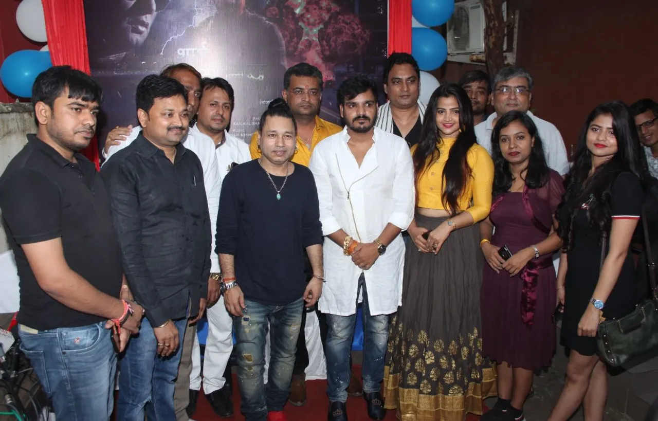 कैलाश खेर ने लांच किया अभिनेता रूपेश आर बाबू को भोजपुरी फिल्‍म शॉर्प शूटर से
