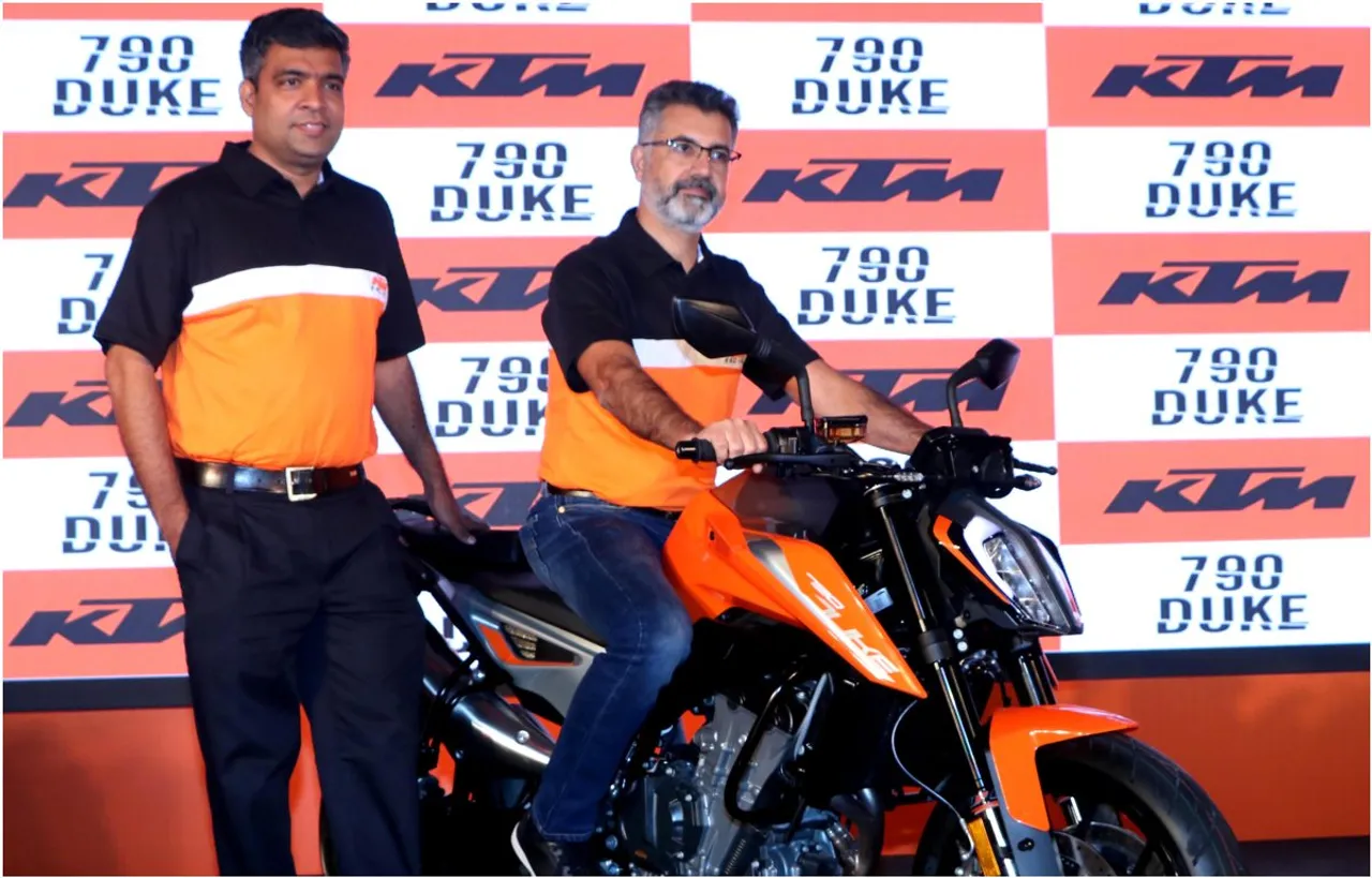मुंबई में भारतीय बाजार के लिए KTM 790 Duke बाइक लॉन्च