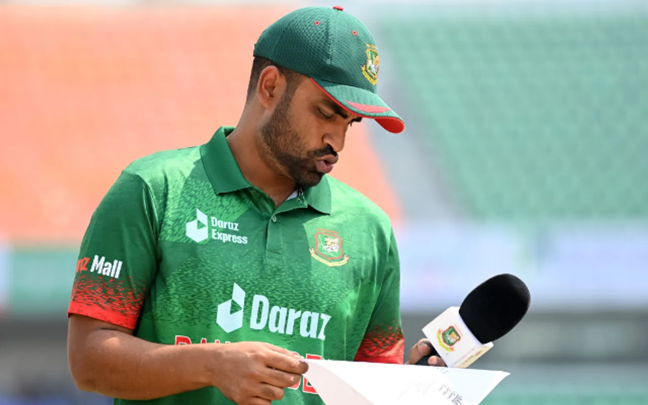 'Konsi madira pee rahe ho humein bhi chahiye' - Fans roast Tamim Iqbal as he takes U-Turn regarding music in dressing room during an interview