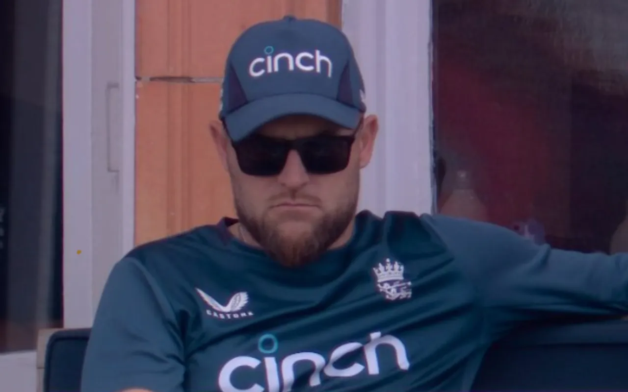 'Aur khelo bazball' - Fans troll England and Brendon McCullum for their batting approach in ongoing second Ashes 2023 Test