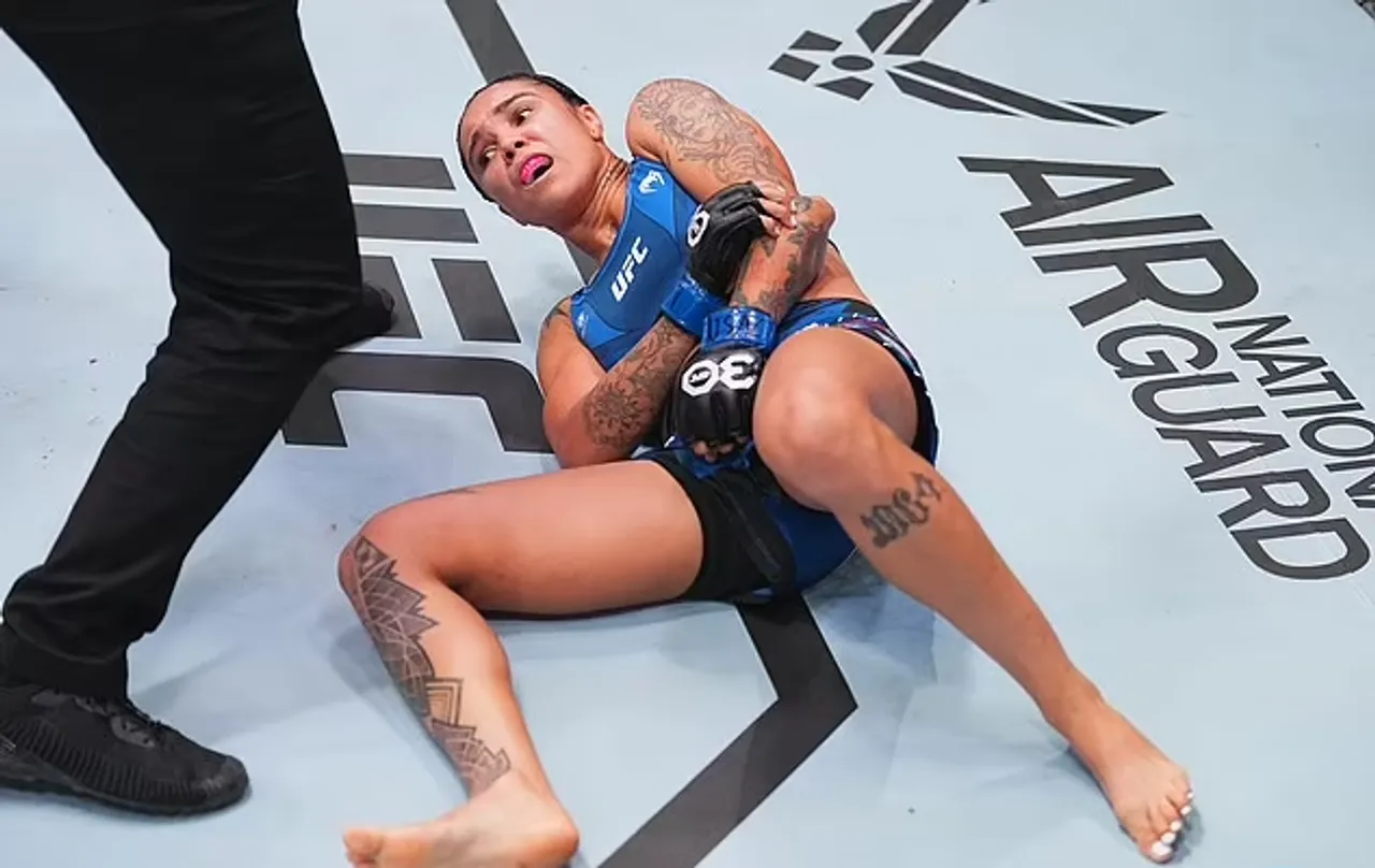 Istela Nunes, UFC