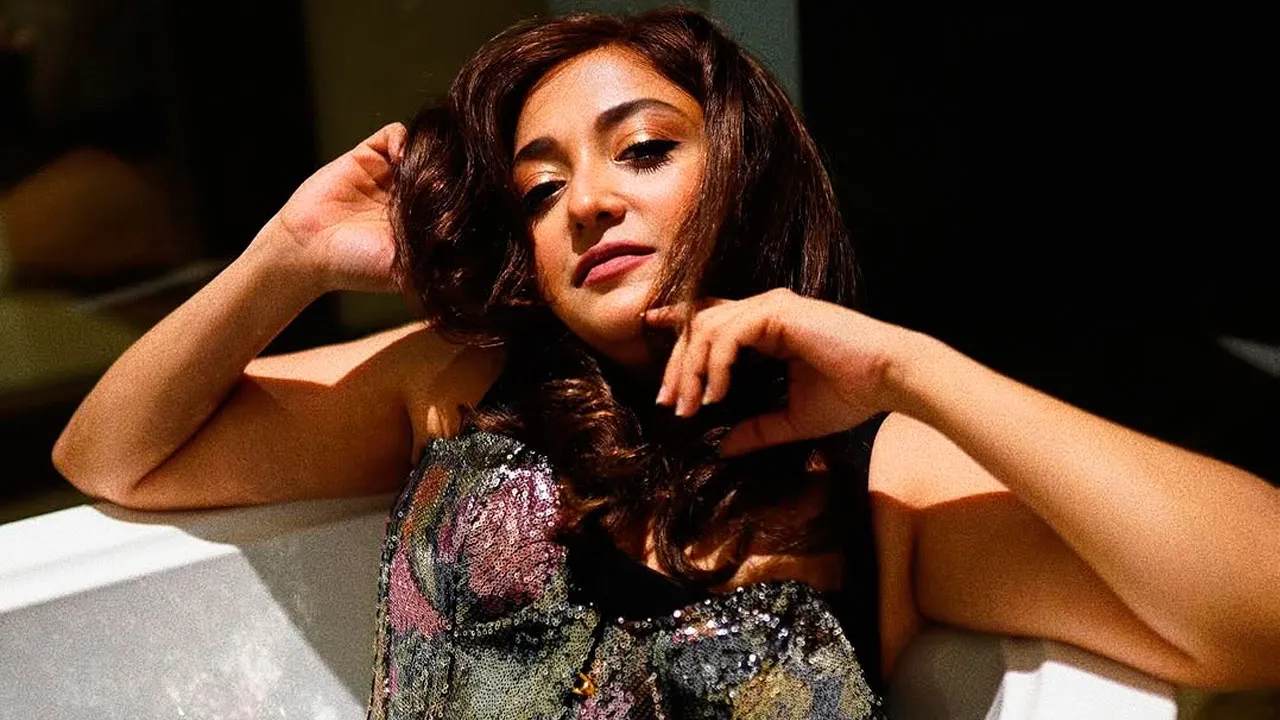 Monali Thakur