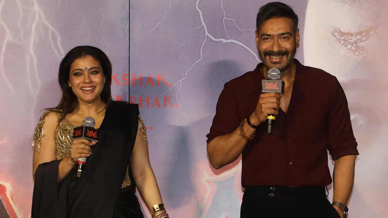 Ajay Devgn Kajol Maa