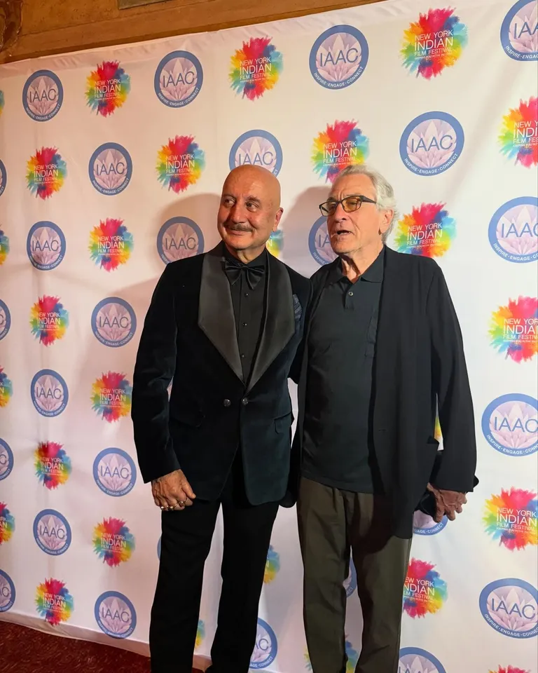 Robert De Niro Anupam Kher Tanvi The Great Premier 3