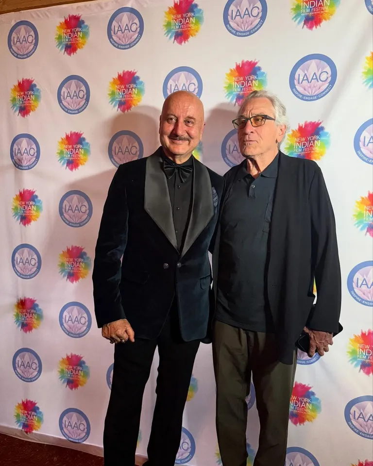 Robert De Niro Anupam Kher Tanvi The Great Premier 3