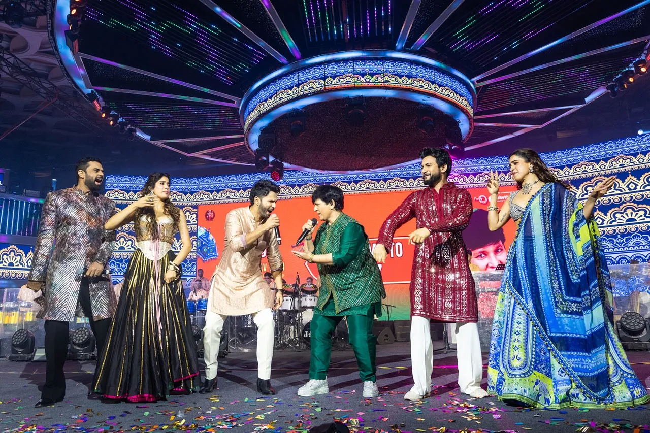 Sunny Sanskari Ki Tulsi Kumari Falguni Pathak Dandiya