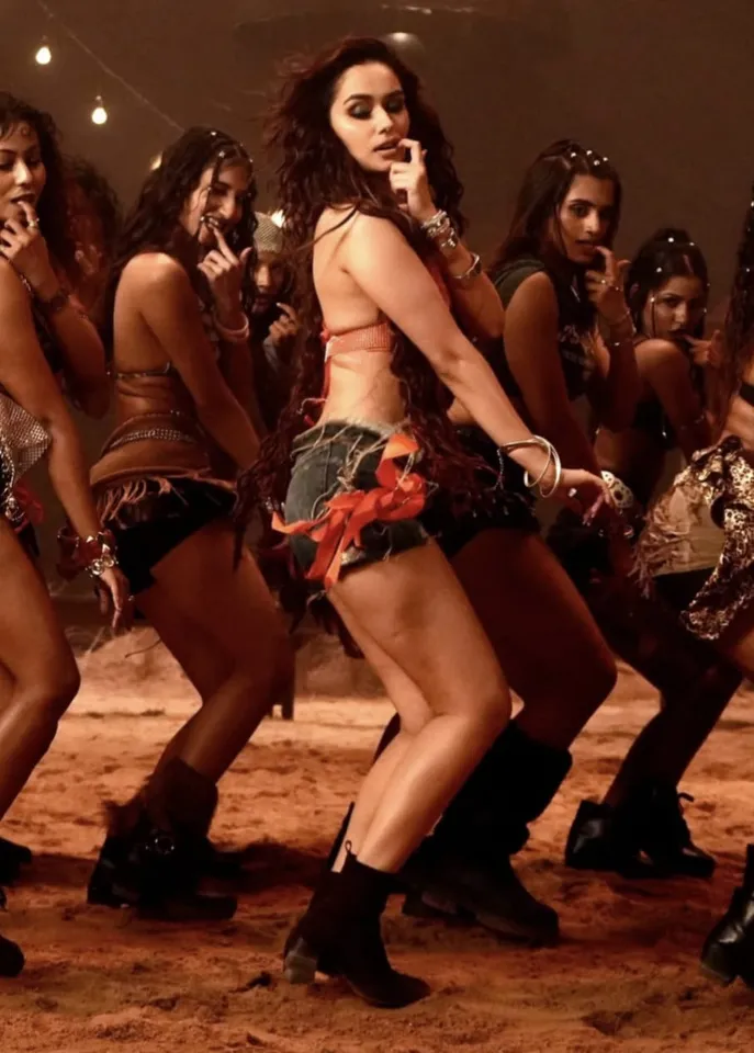 Manushi Chhillar