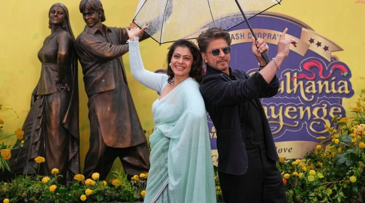 Shah Rukh Khan Kajol DDLJ Bronze Statue