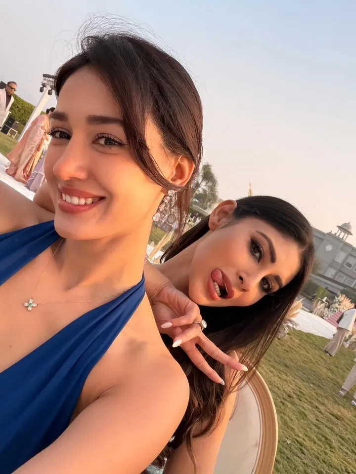 Disha Patani Mouni Roy