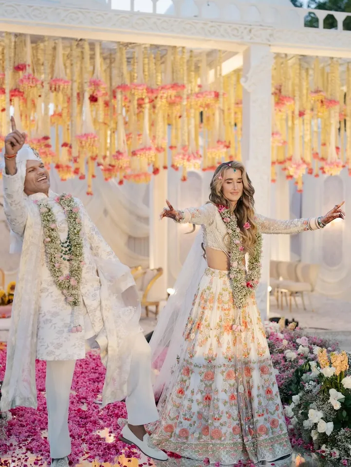 Shikhar Dhawan Sophie Shine