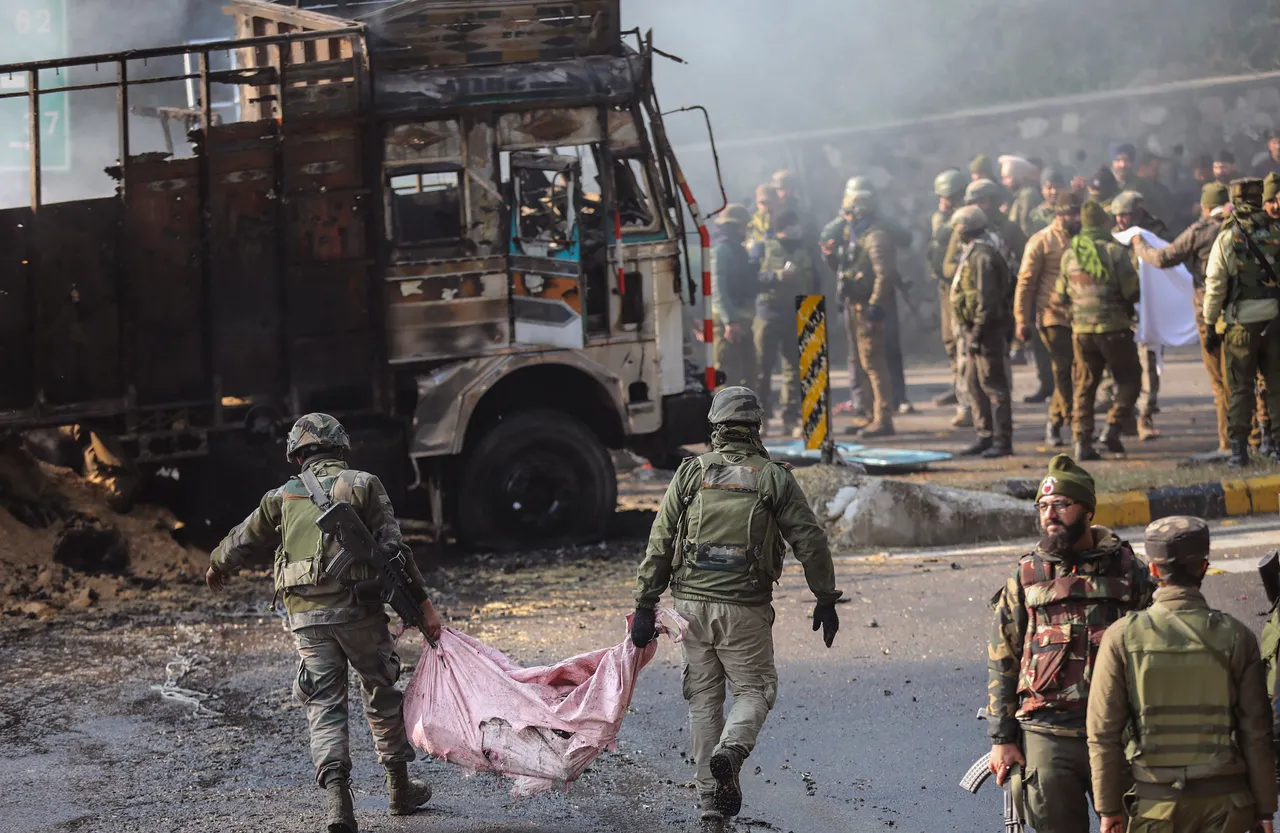 Kashmir Encounter Terrorist Armed Forces Army