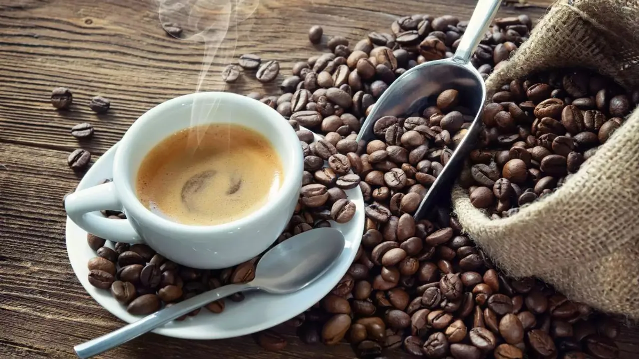 Coffee cup, Coffee beans