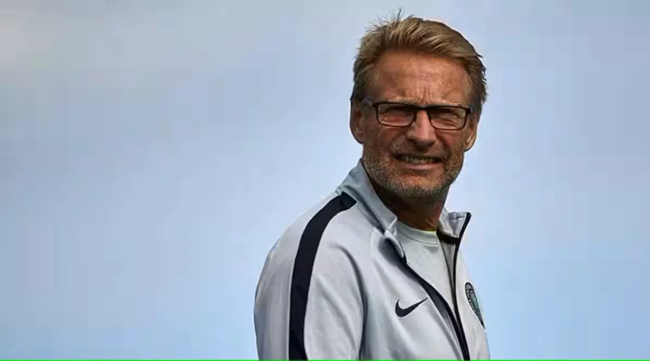 Women's football team coach Thomas Dennerby