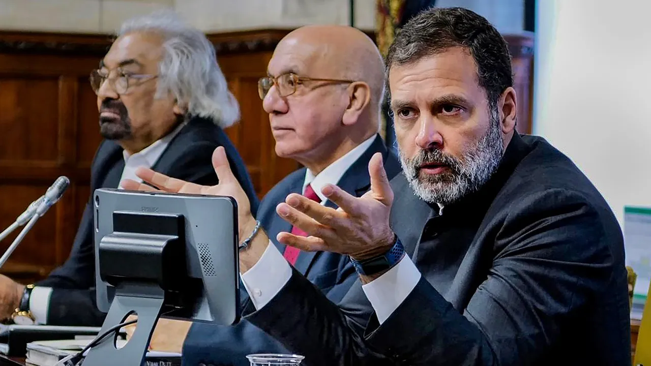 Rahul Gandhi and Sam Pitroda (extreme left) in London