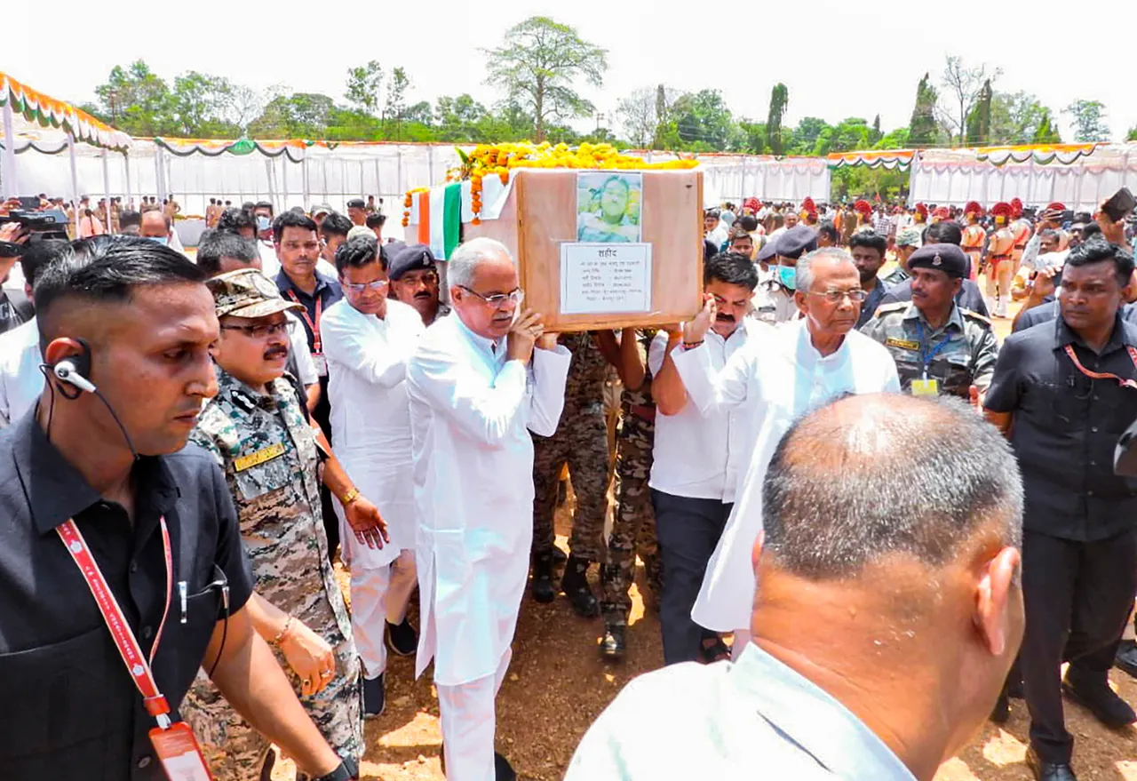 Homage to victims of Naxalite-attack in Dantewada Bhupesh baghel