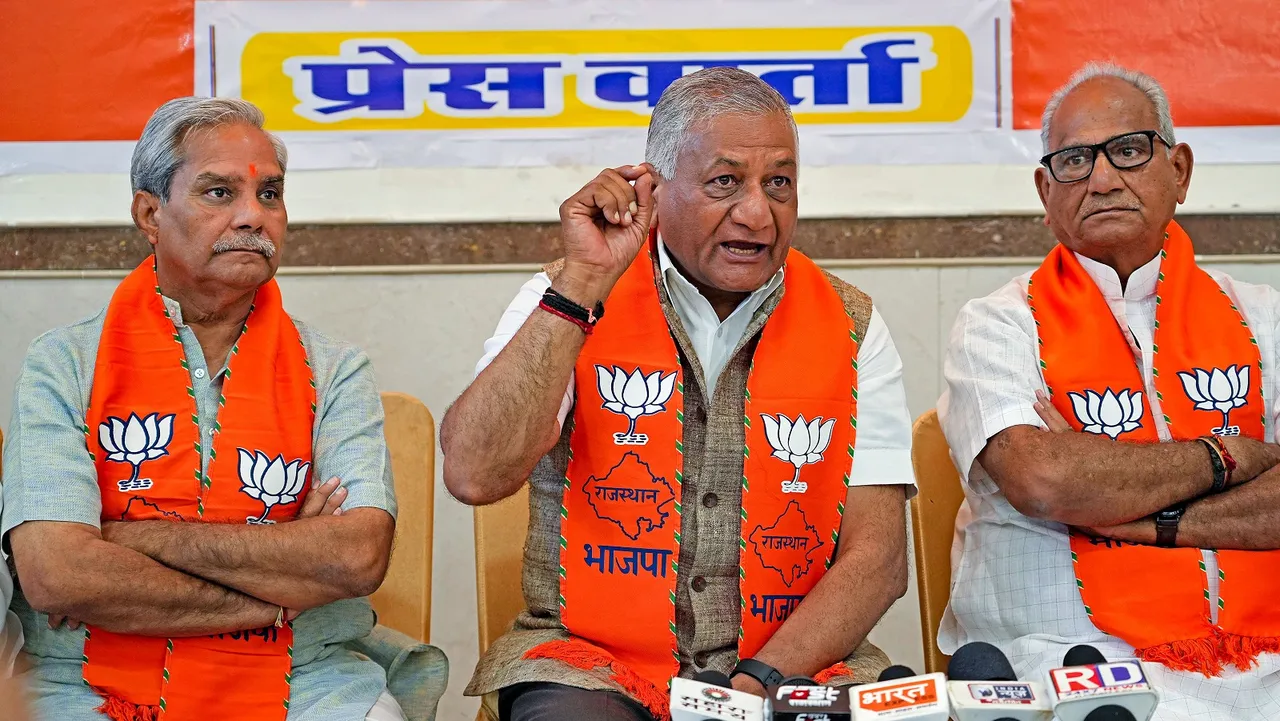 Union Minister of State for Civil Aviation General (Retd.) V.K. Singh (centre) addresses a press confrence