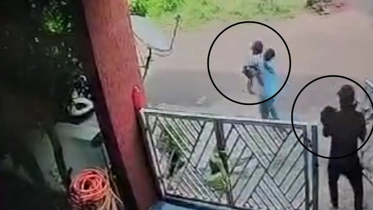 Two children gettting kidnapped