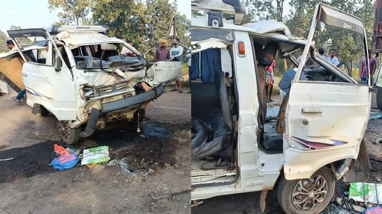 A vehicle rammed into a truck in Odisha's Sundargarh district early on Saturday