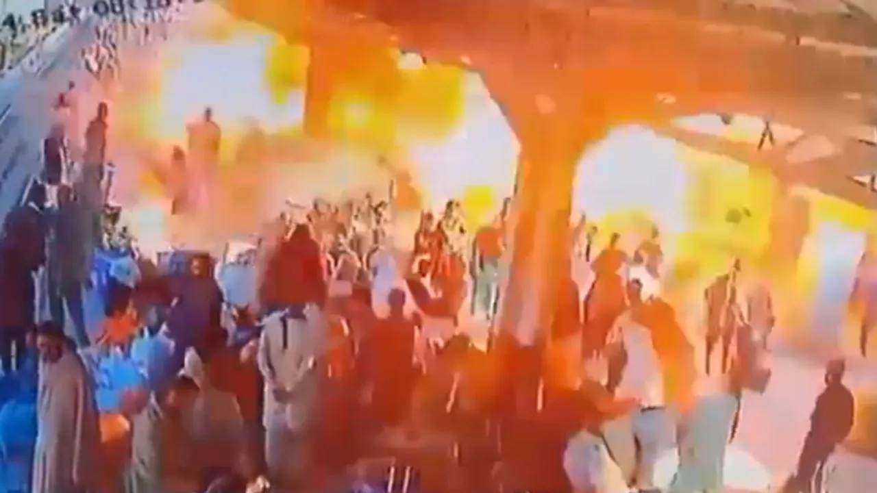 A bomb explosion at Quetta's railway station in Pakistan on Saturday