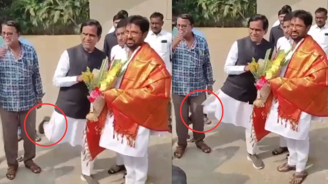 Raosaheb Danve kick