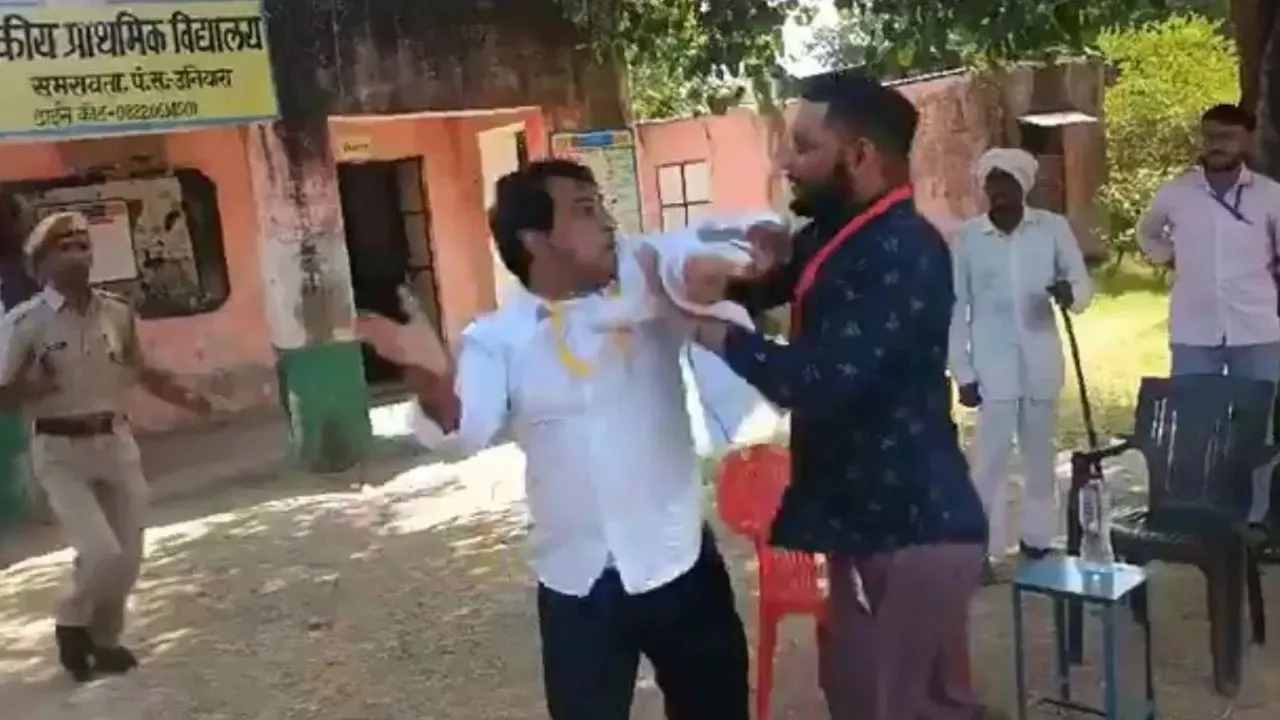 Naresh Meena Slap