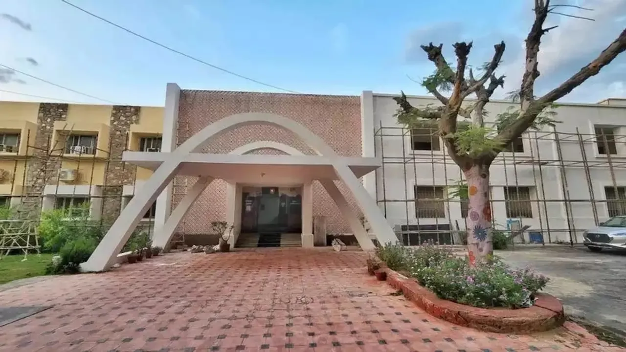 Khadim hotel renamed Ajaymeru Hotel