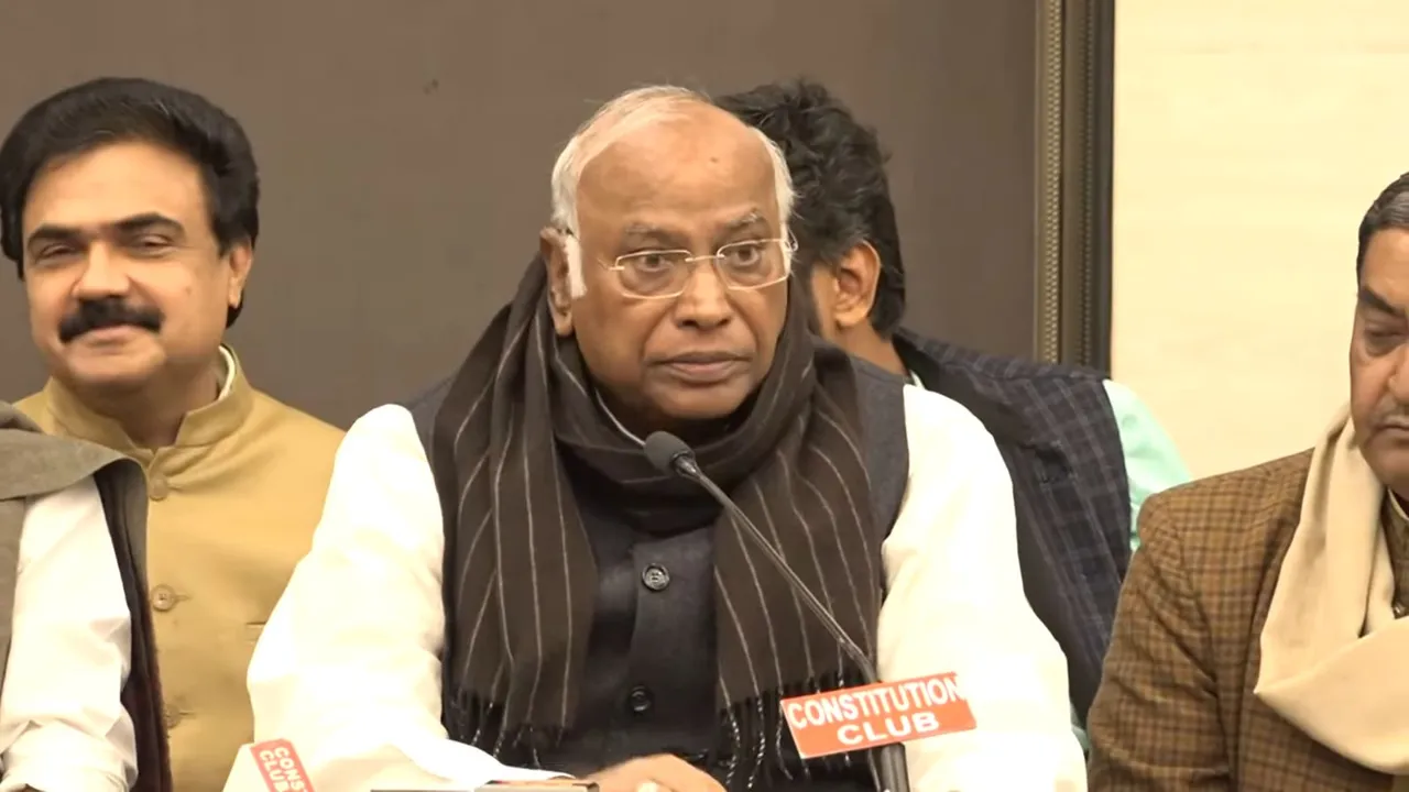 Congress president Mallikarjun Kharge addressing a press conference at the Constitution Club, in New Delhi