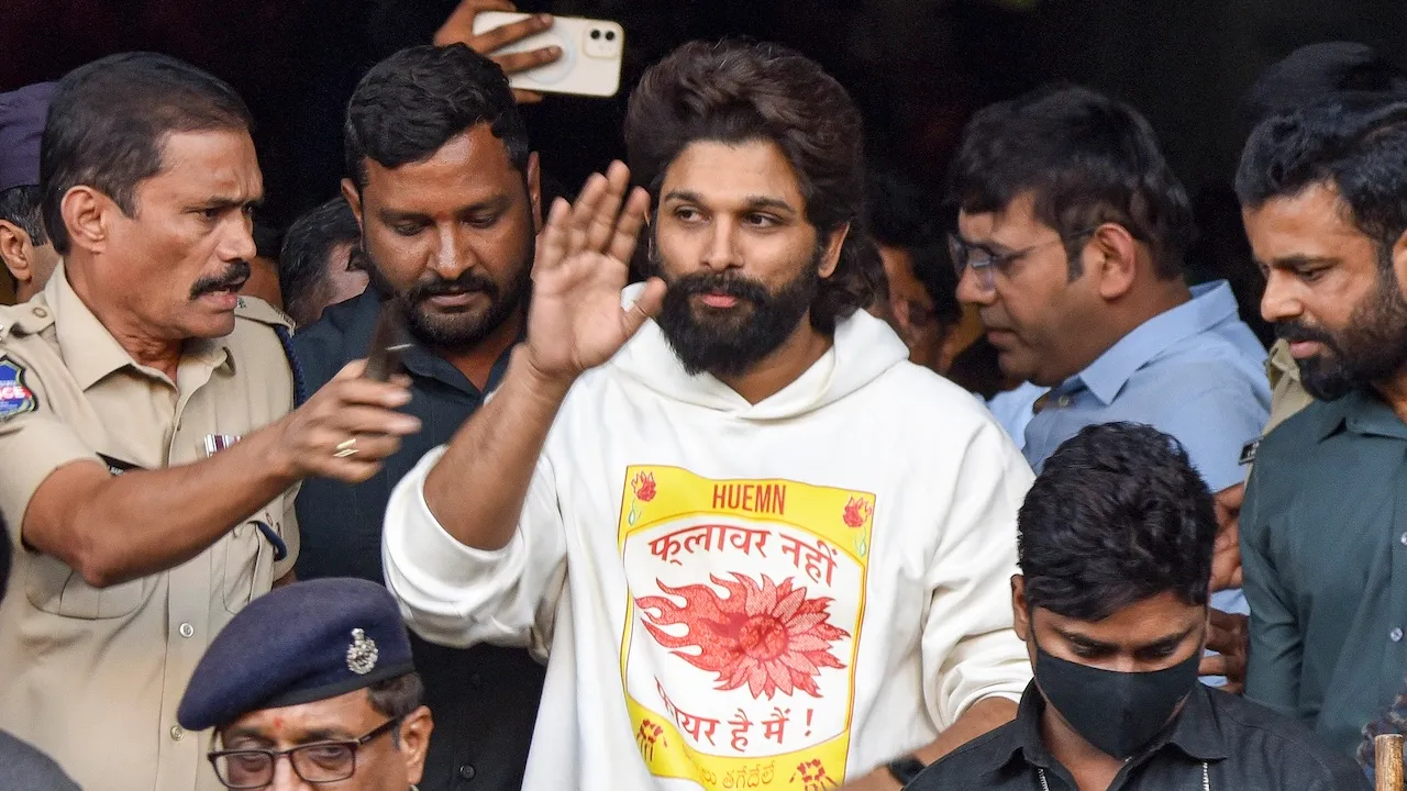 Allu Arjun leaves the state-run Gandhi Hospital after medical check up in Hyderabad on Friday, Dec. 13, 2024