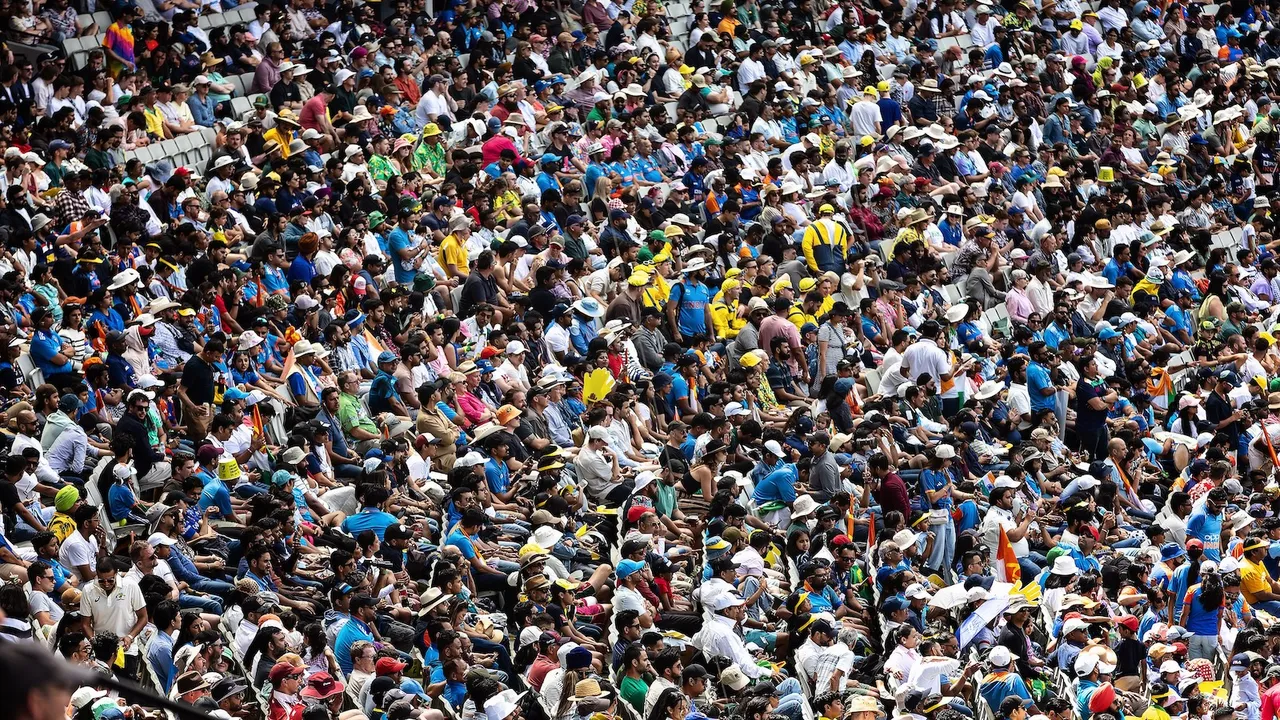 Crowd breaks record at MCG