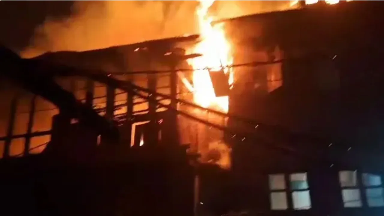 Badamibagh Cantonment Fire Image