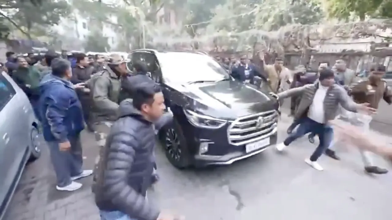 Kejriwal's car 