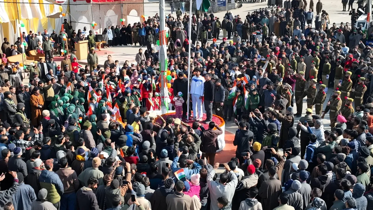 Tral national flag