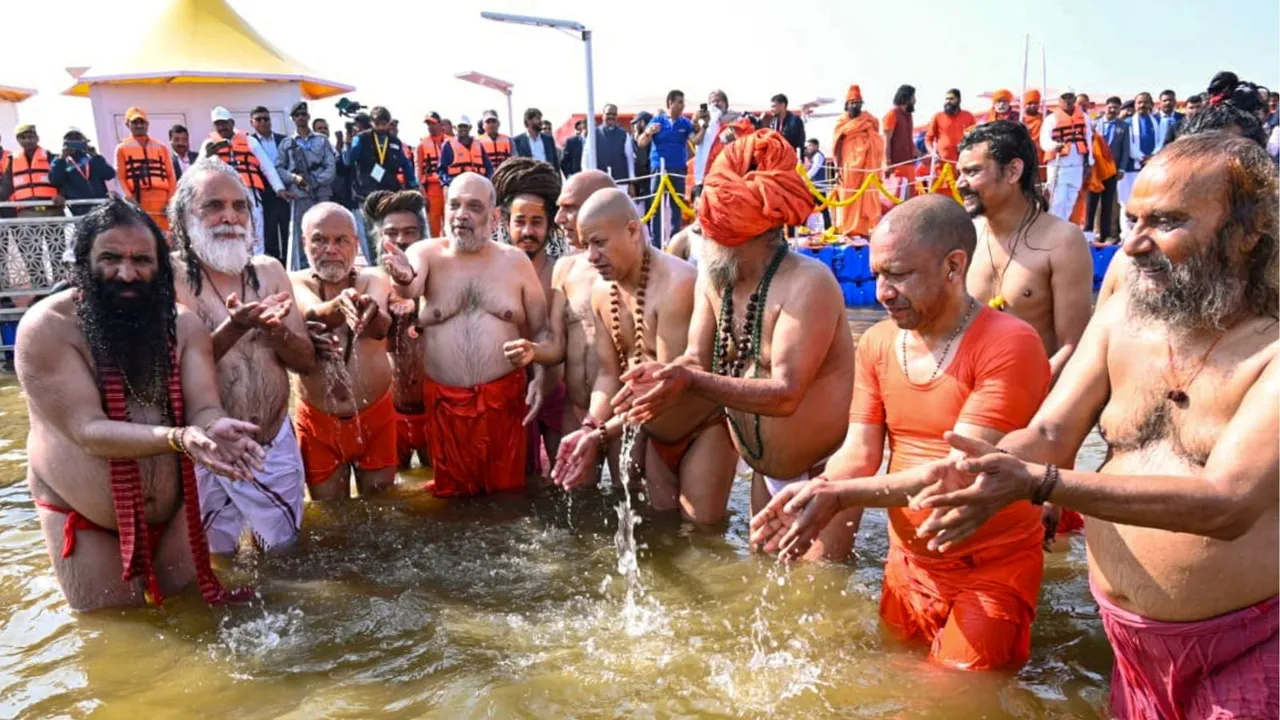 Amit Shah Yogi Adityanath