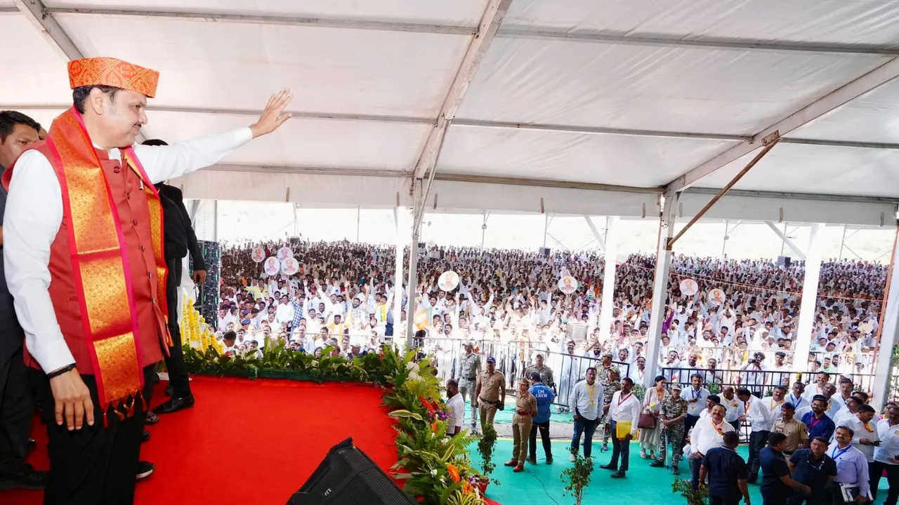 Devendra Fadnavis Marathwada Beed