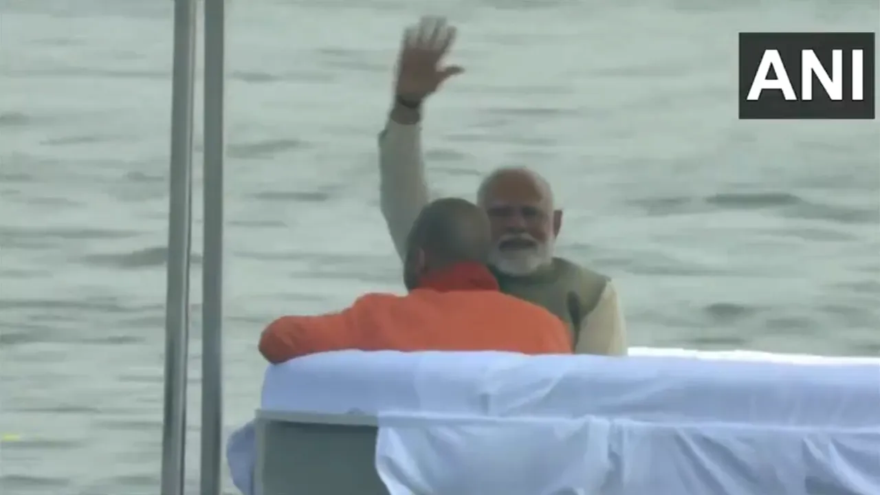 Yogi Adityanath Narendra Modi Kumbh Mela 