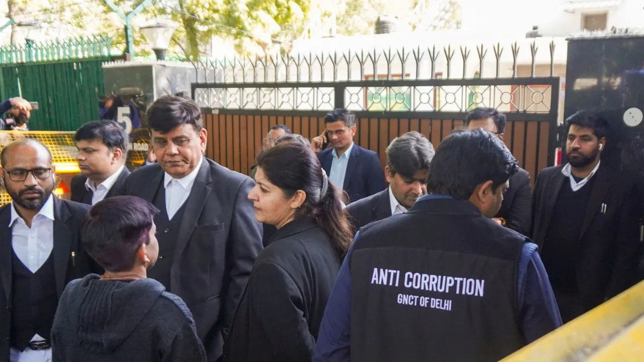 Delhi Police ACB Arvind Kejriwal