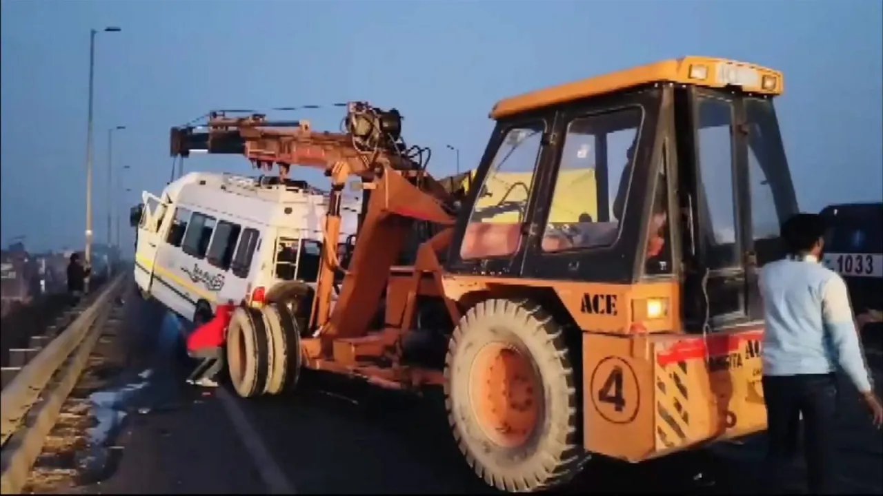 Etawah Bus Accident