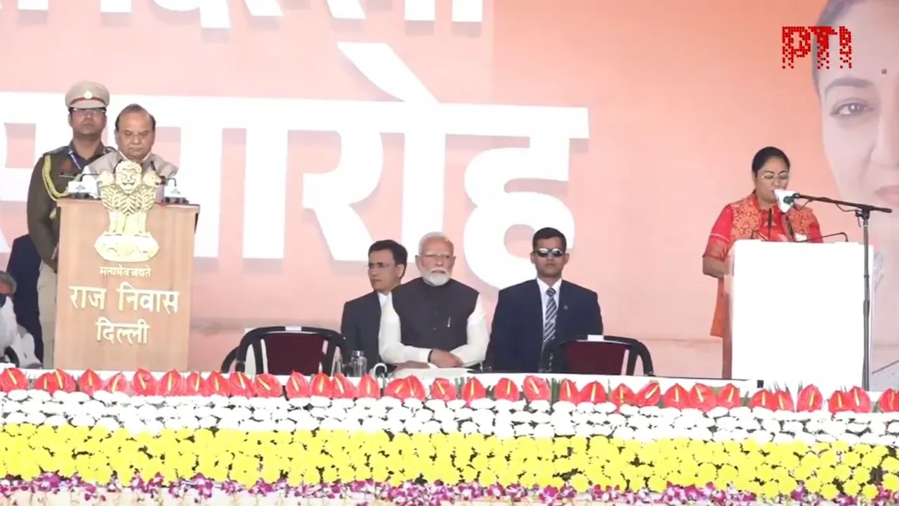 Rekha Gupta Narendra Modi VK Saxena