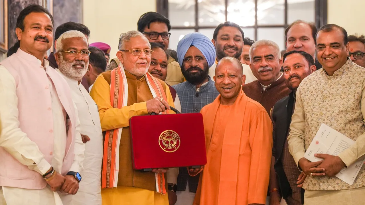 Suresh Khanna Yogi Adityanath UP Budget 2025