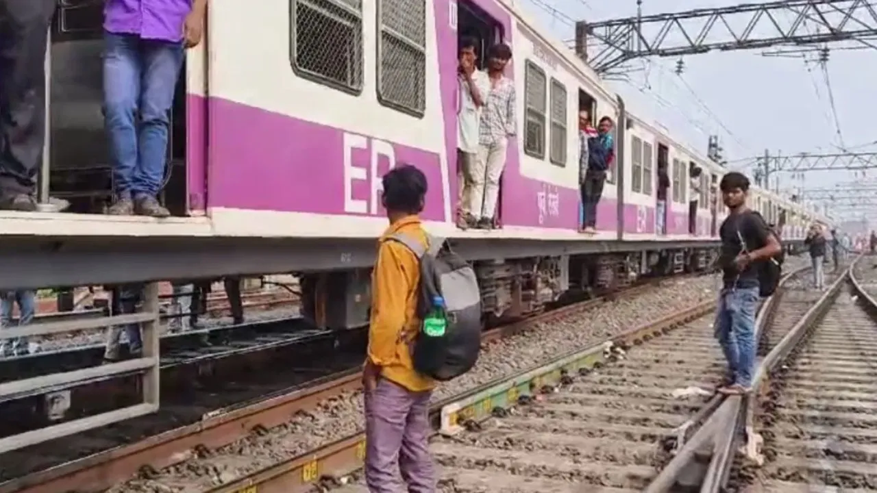 Howrah-Bardhaman main line Eastern Railways